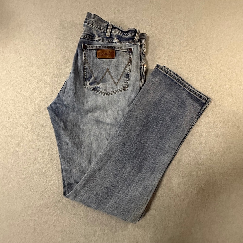 Wrangler Retro Slim Boot Jeans Mens 34x36 Light Wash Blue Denim 77MWZGL